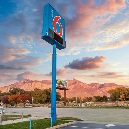 Motel 6 Ogden, Ut- Downtown Exteriör bild